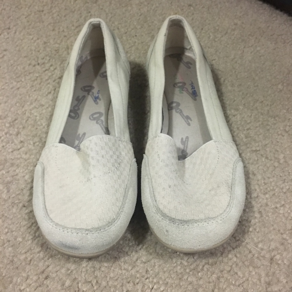 SKETCHERS W/ MEMORY FOAM worn once 8.5